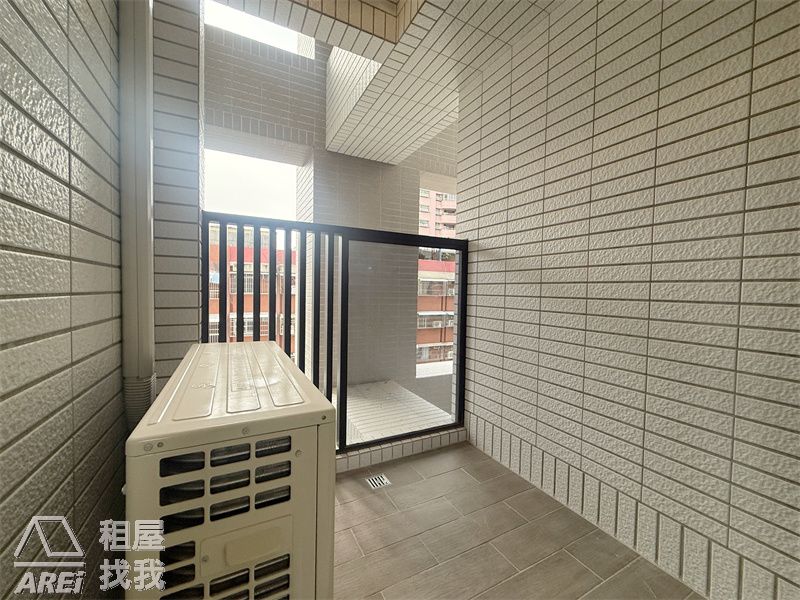 籬子內輕軌璟HOLA全新未住三房車位可租補