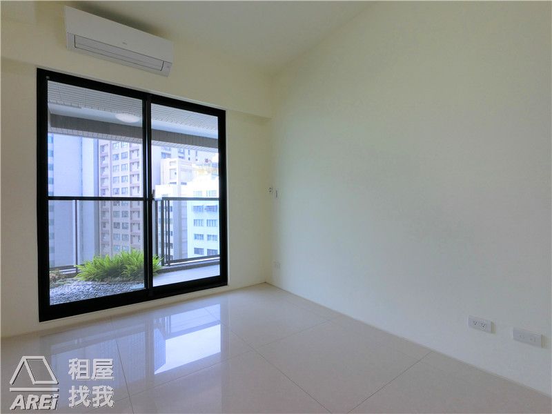 🏙️ O6信義國小站 | 鳳凰中正 | 中正金融商圈核心地段
