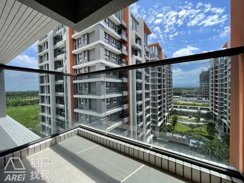 台南高鐵晶悅首發三房兩廳平車