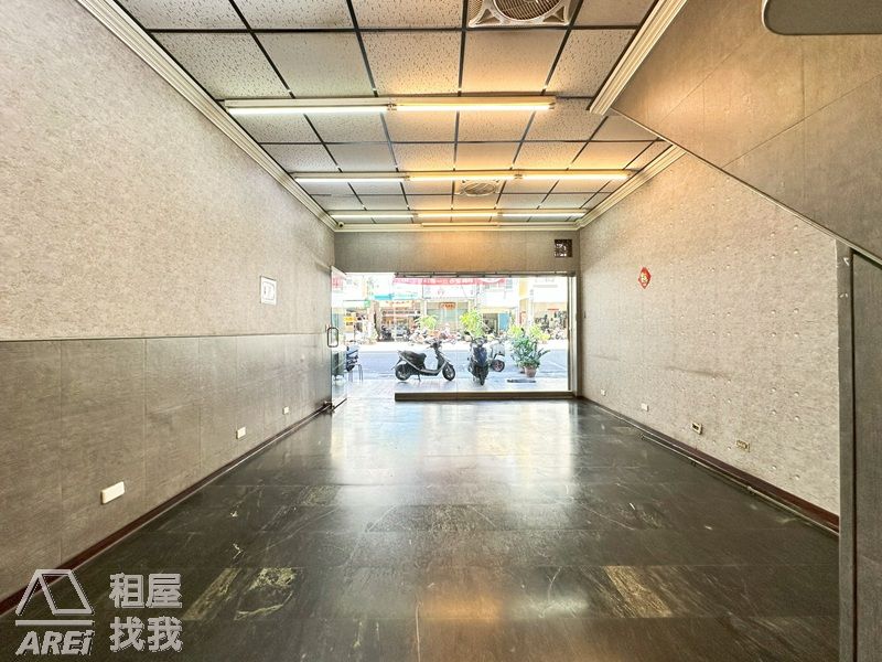 六合夜市自立二路上金店住