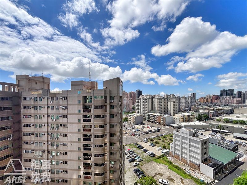 🏡可報稅｜獨家釋出漢神巨蛋晶硯｜泳池景觀4房雙平車