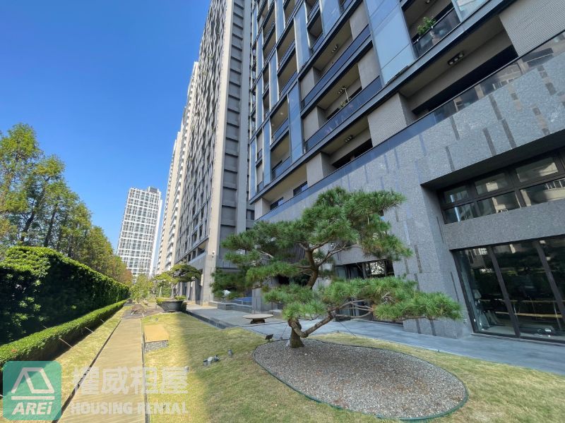 🏡可報稅｜獨家釋出漢神巨蛋晶硯｜泳池景觀4房雙平車