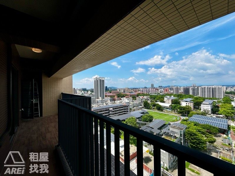 福懋MORE+｜後勁站｜全新3+1房平車