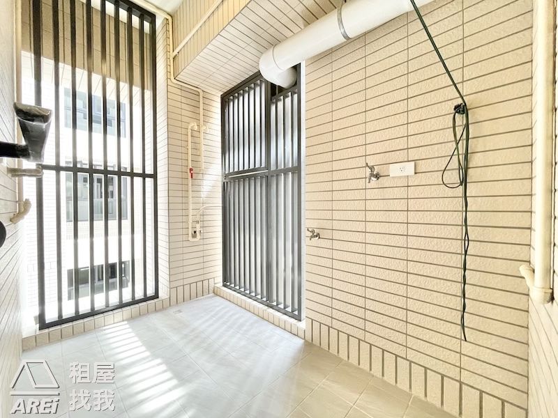 右昌商圈華尚ART 2房超大客廳景觀平車