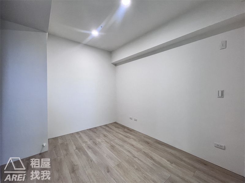 大寮MRT｜太普風光OnLine｜全新交屋 太普質感宅 開放辦公空間+平車