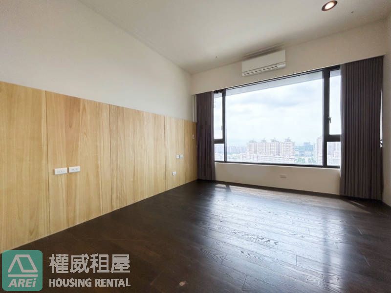 R14鉅誕景觀豪邸空屋3+1房平車