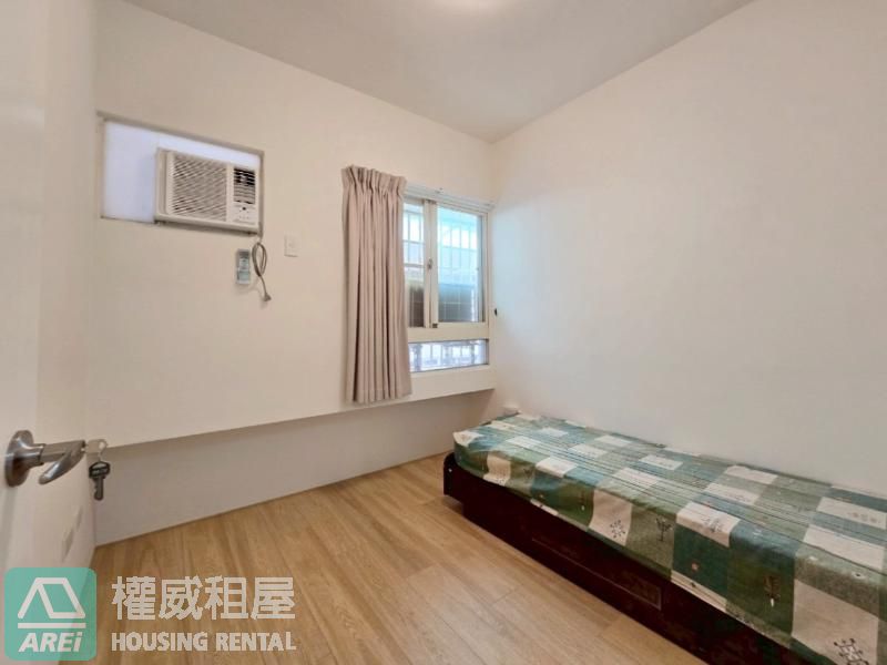R14巨蛋商圈｜琉璃坊｜全新裝潢3房車位明亮宅