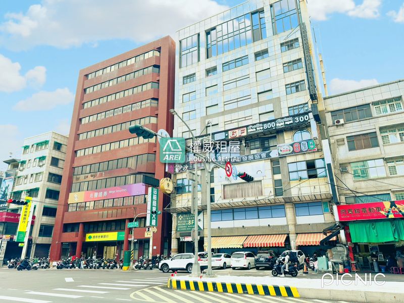 MRT岡山火車站88坪|優質辦公大樓辦公室 Upscale Office