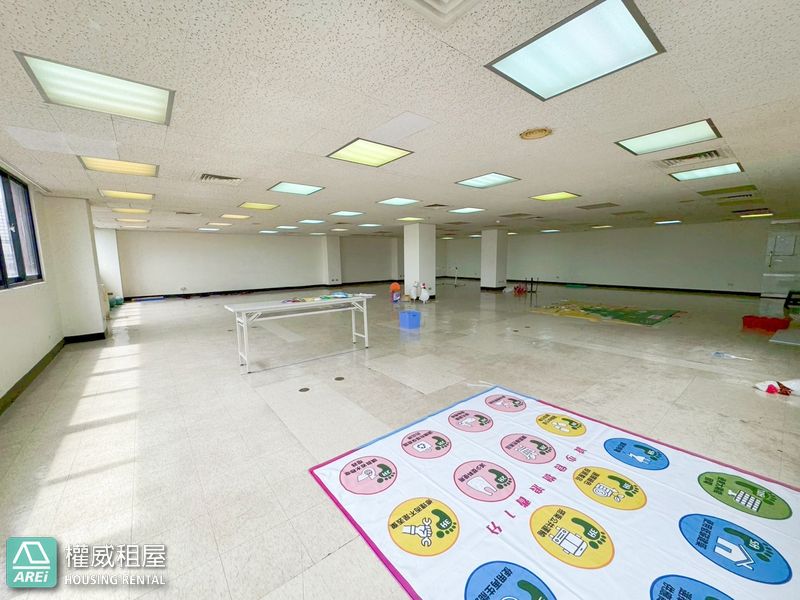 MRT岡山火車站88坪|優質辦公大樓辦公室 Upscale Office