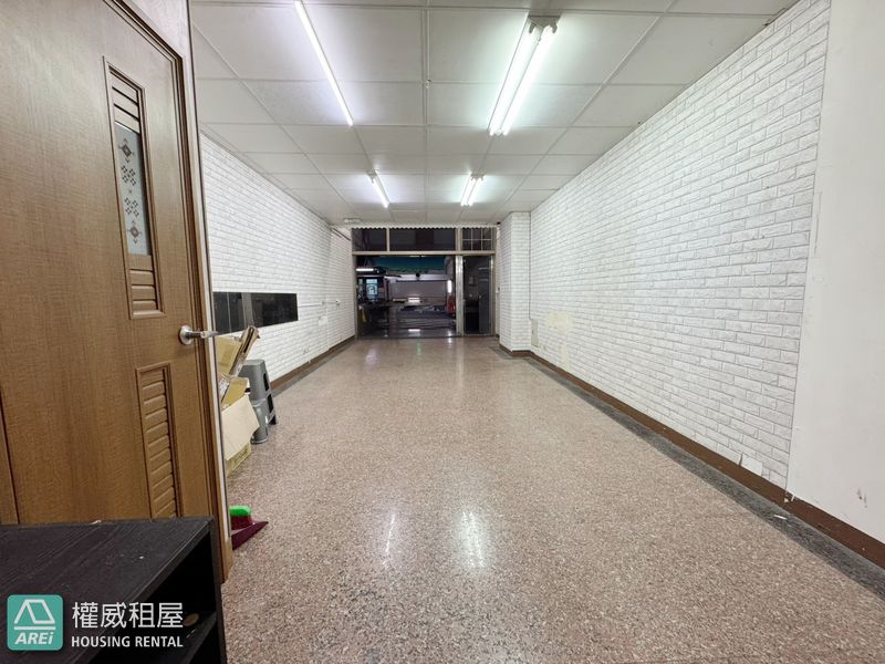 楠梓土庫家樂福隔壁｜1樓樓店店面｜常德