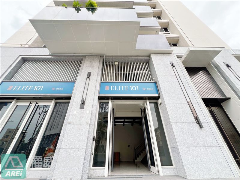 亞灣鎮海ELITE101純白全新搶手1+夾店面