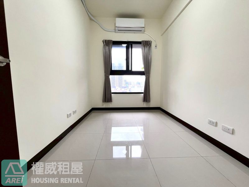 台積電蔚藍海19全新3房空屋平車可租補