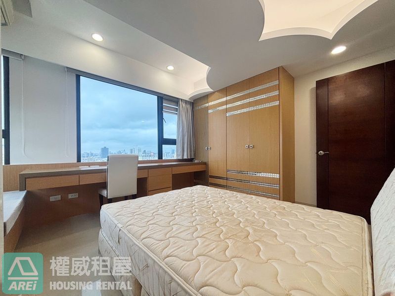 美麗島|高雄車站|領賢高樓景觀4房平車