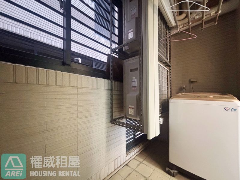 美麗島|高雄車站|領賢高樓景觀4房平車