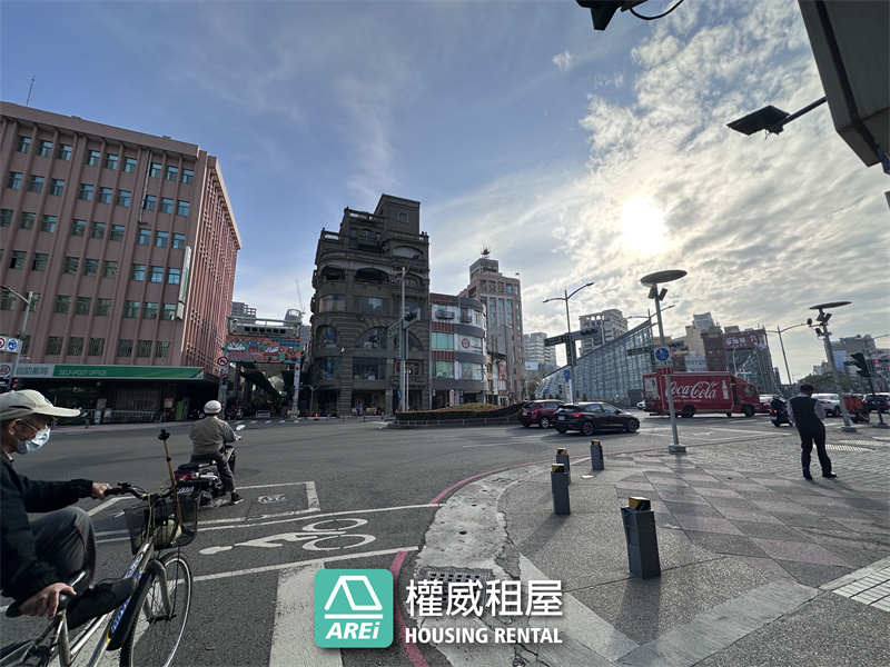 美麗島捷運站｜有人潮 二樓獨立辦公室