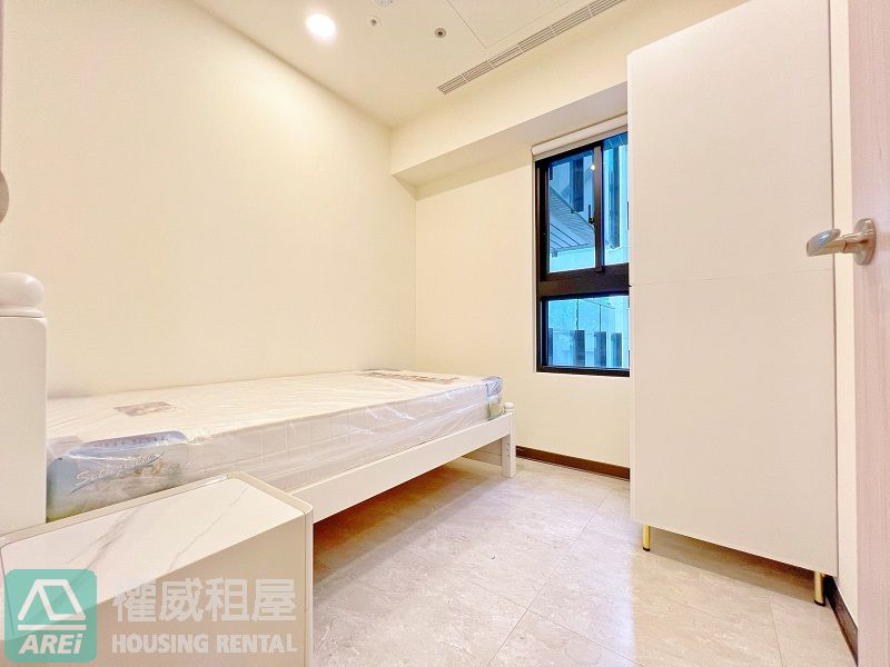中央公園MRT民生臻愛亮眼兩房+小開放空間(請先預約喔~)