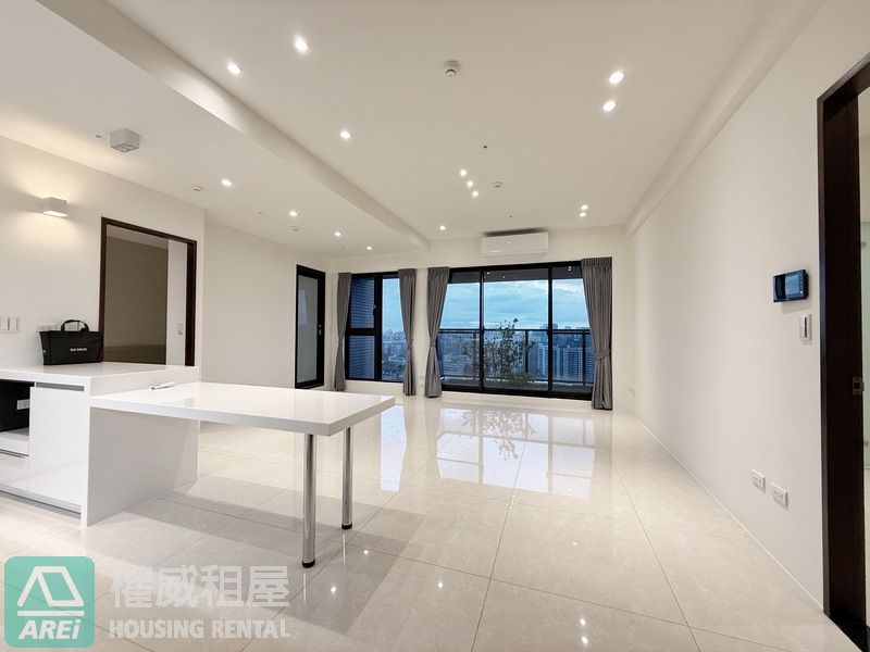 蓮池潭美麗綠景太普美術海雙主臥2+1房平車