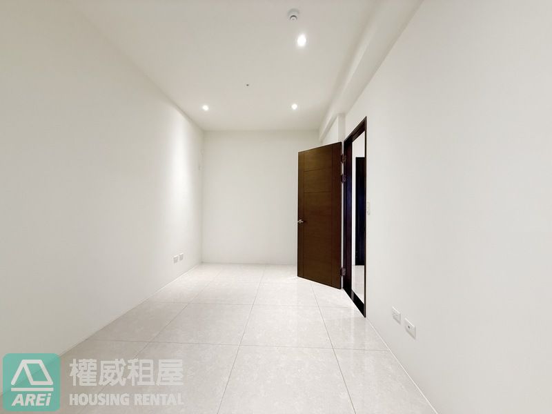 蓮池潭美麗綠景太普美術海雙主臥2+1房平車