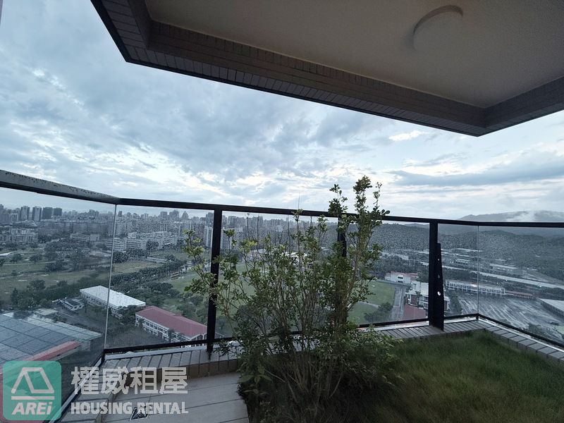 蓮池潭美麗綠景太普美術海雙主臥2+1房平車