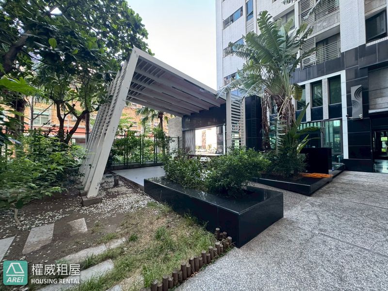 輕軌馬卡道｜悅讀山妍2+1房｜平車美術館