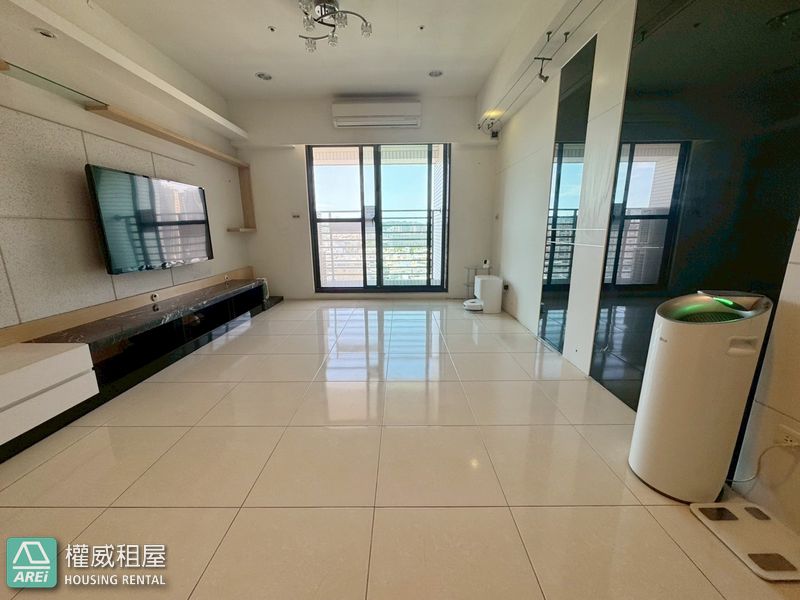 輕軌馬卡道｜悅讀山妍2+1房｜平車美術館