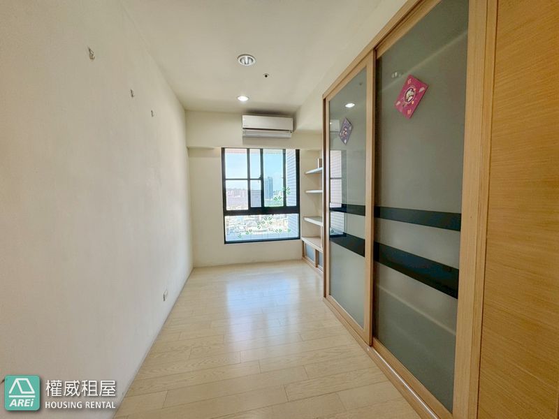 輕軌馬卡道｜悅讀山妍2+1房｜平車美術館