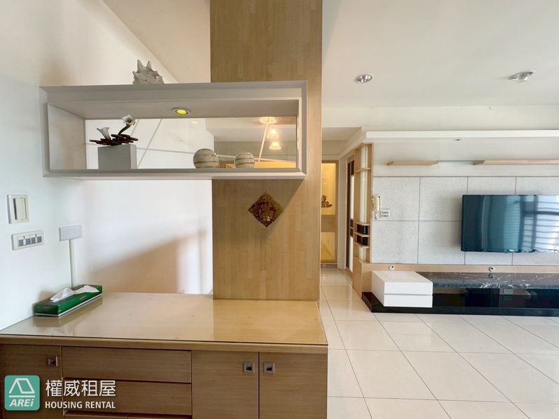 輕軌馬卡道｜悅讀山妍2+1房｜平車美術館