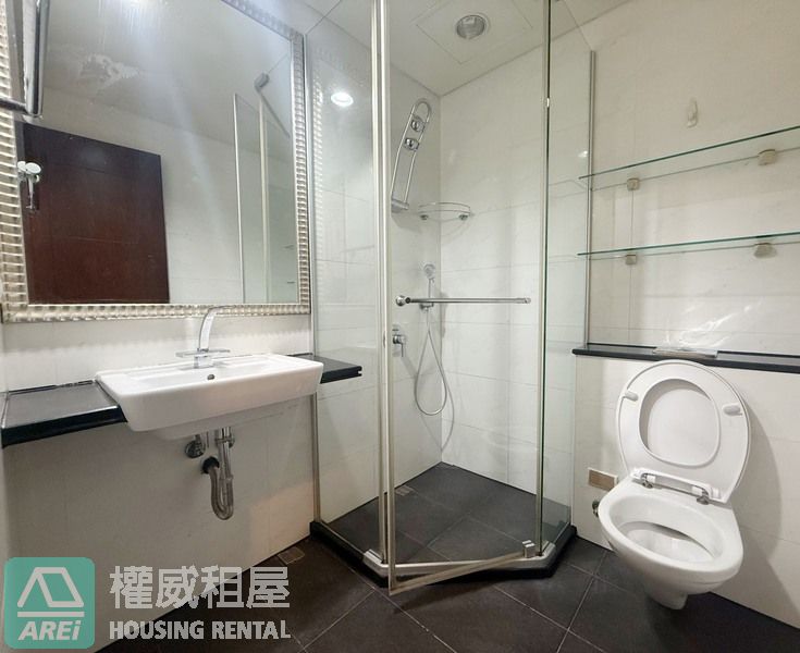 農十六 R13大千麗緻三房車位