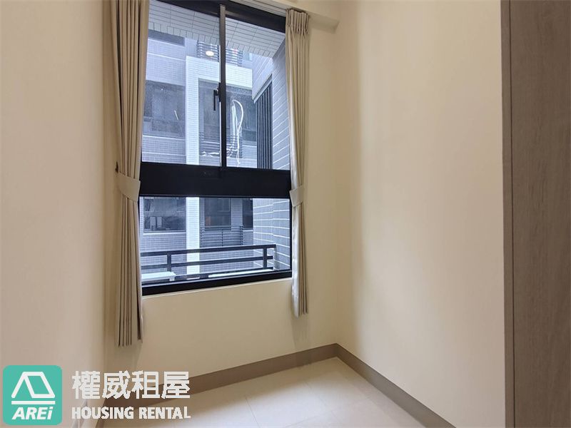 高樓層綠廳院|全新未住|2房+車位可租補