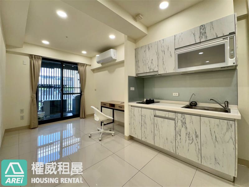 高醫郡都當代優質高樓層雙陽台+平車