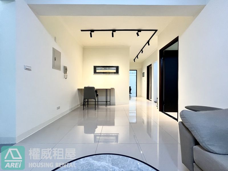 🏡【西子灣｜濱海二路二樓公寓出租】