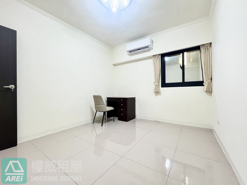 🏡【西子灣｜濱海二路二樓公寓出租】