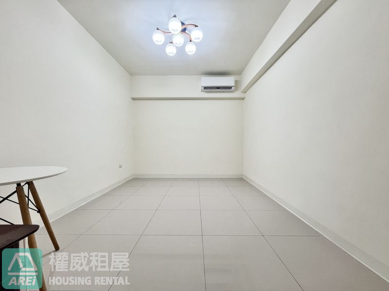🏡【西子灣｜濱海二路二樓公寓出租】