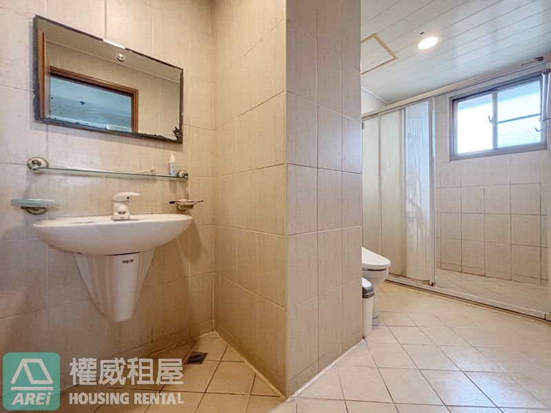 生態園區MRT大匠之峰樓中樓5房平車