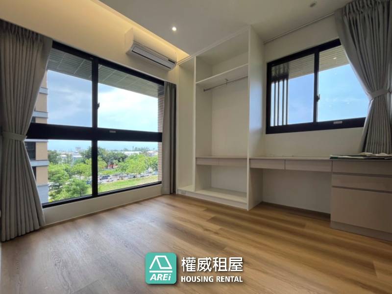 台南東區．新都心│清景麟研森│全新2+1房平車・可租補