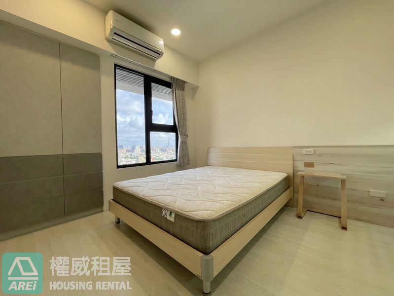 左營高鐵京城大苑採光木質3+1房平車