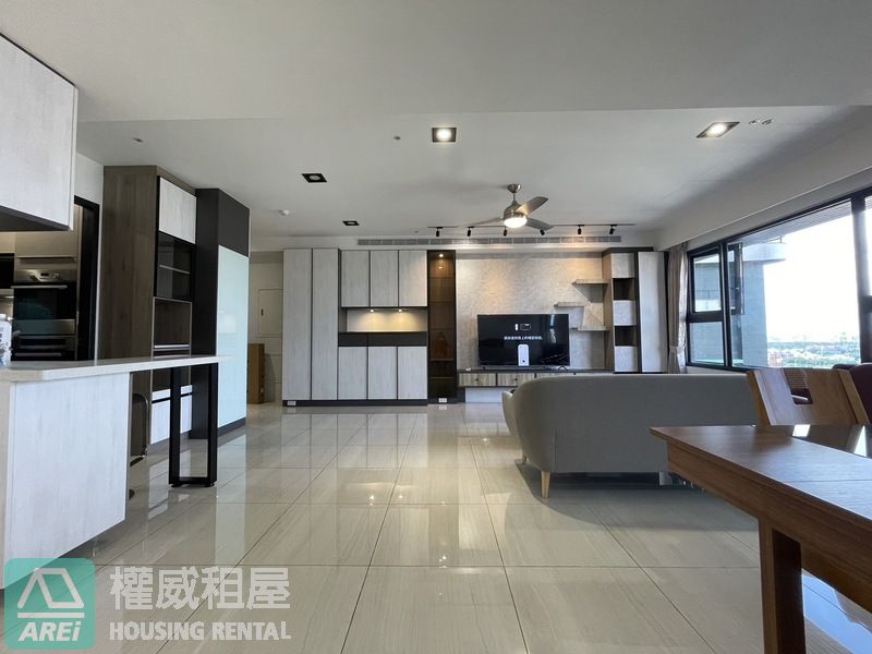 左營高鐵京城大苑採光木質3+1房平車