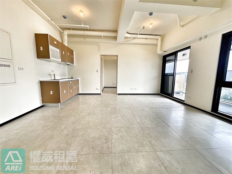 R12後譯興富發博愛｜全新空屋2+1房平車
