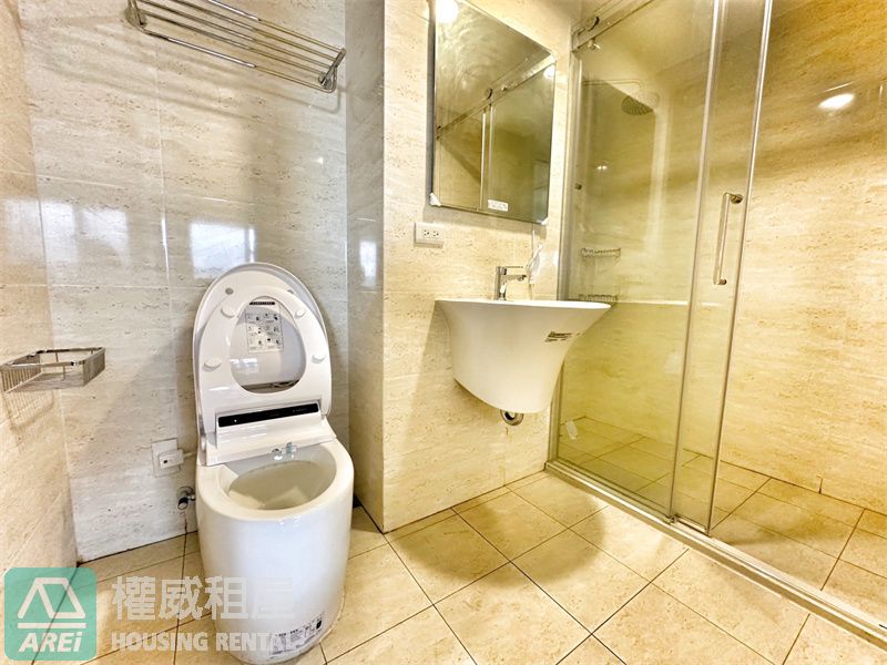 R12後譯興富發博愛｜全新空屋2+1房平車