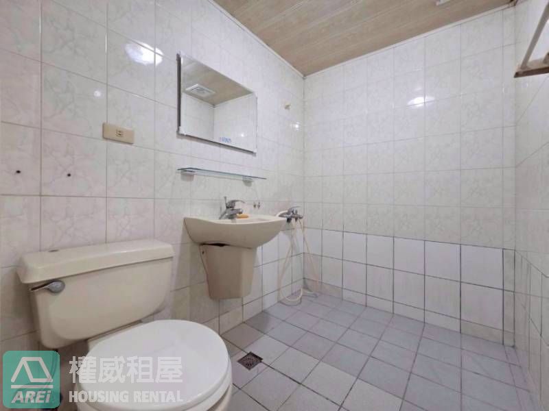 瑞隆商圈•凱旋二聖輕軌•靜謐生活宅三房平車