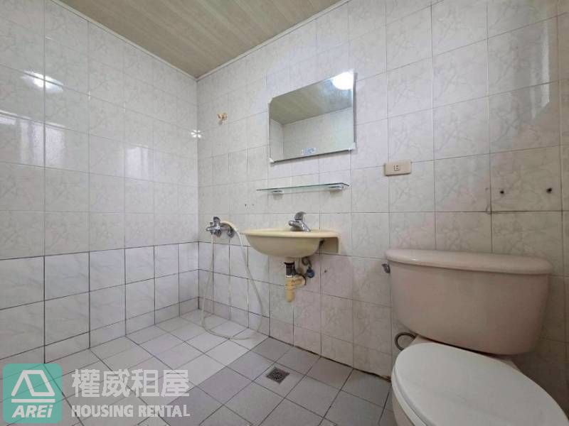 瑞隆商圈•凱旋二聖輕軌•靜謐生活宅三房平車