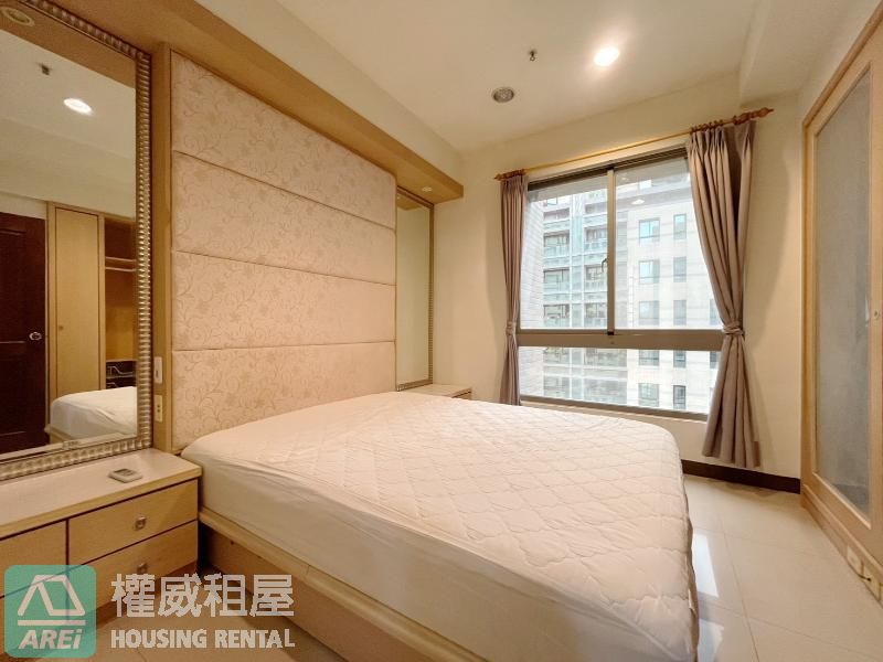 農16凹子底新都心｜典雅明亮2+1房