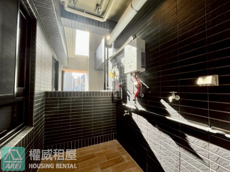 🏡 整層住家｜美術館特區｜惟美術輕豪宅質感 2+1房平車
