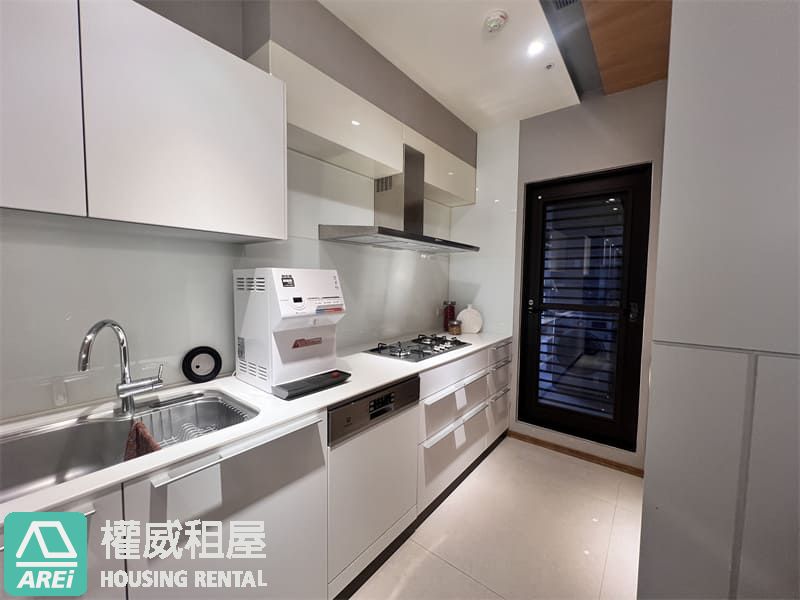 🌳美術館特區｜精品3房｜主臥浴缸｜低調奢華宅