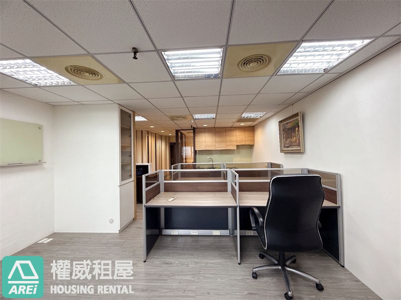 捷運中央公園旁｜煥新商辦空間｜質感與地點兼具