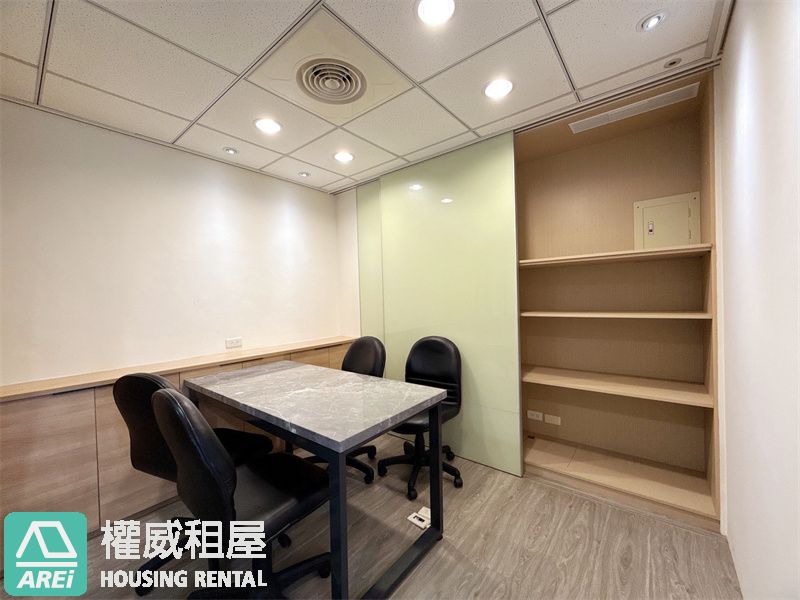 捷運中央公園旁｜煥新商辦空間｜質感與地點兼具