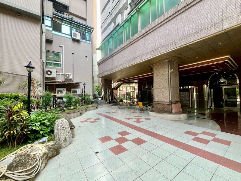 巨蛋公園大廈