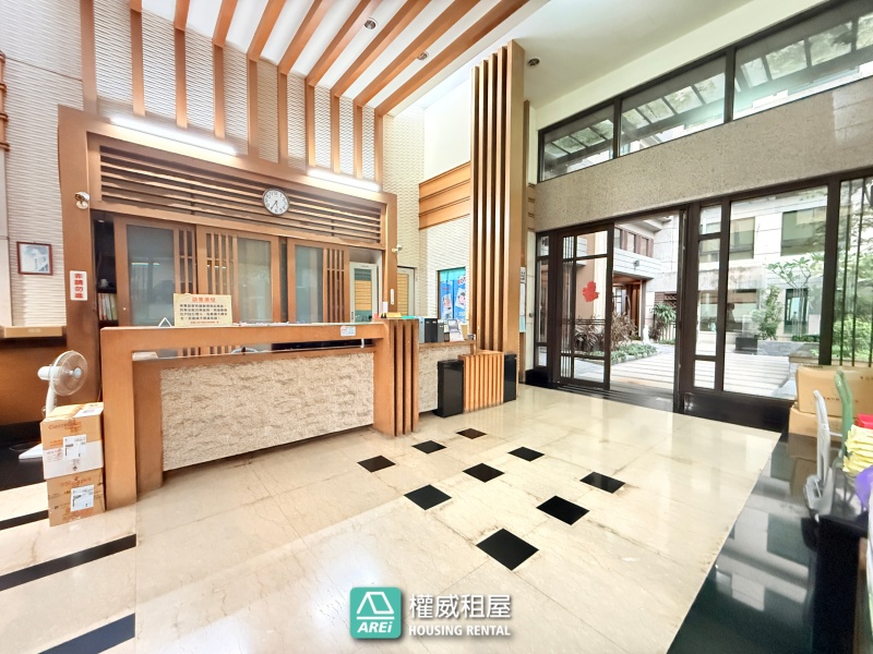 近美術館特區 輕軌旁｜悅讀工坊舒適3房