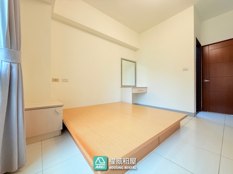 近美術館特區 輕軌旁｜悅讀工坊舒適3房