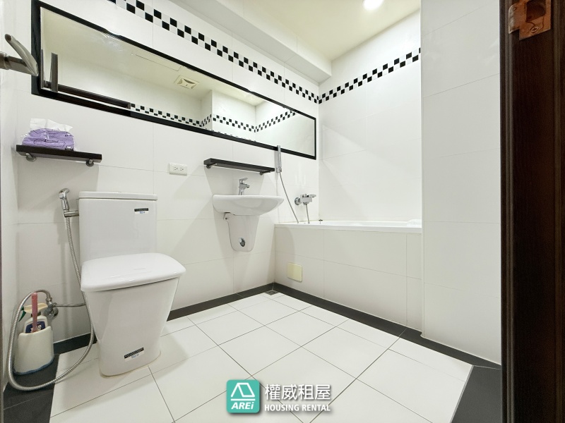 近美術館特區 輕軌旁｜悅讀工坊舒適3房